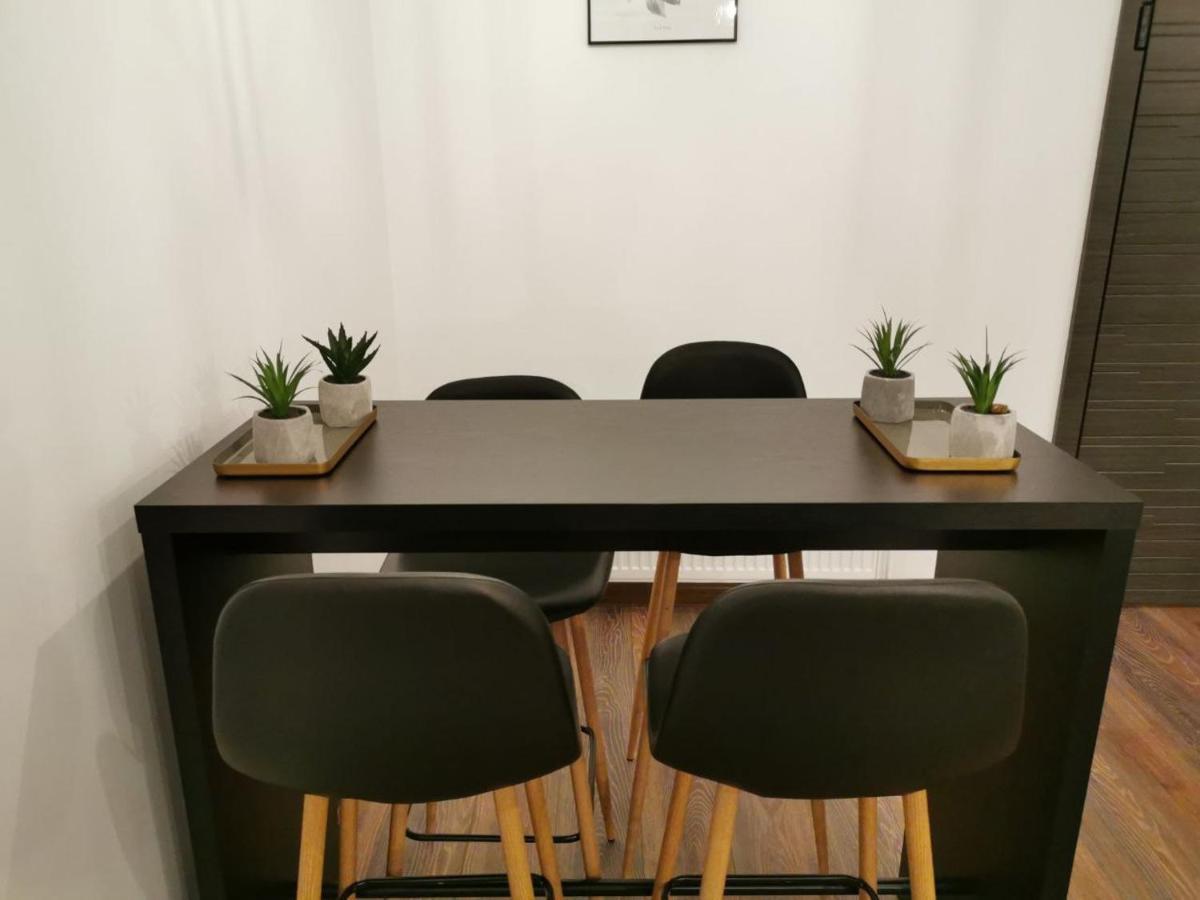 Style Hotel Ungheni Екстер'єр фото