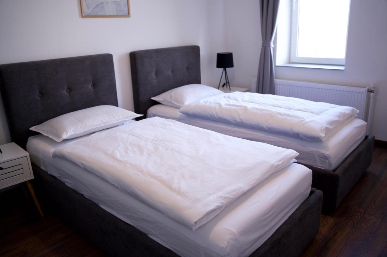 Style Hotel Ungheni Екстер'єр фото