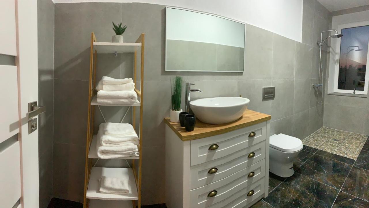 Style Hotel Ungheni Екстер'єр фото